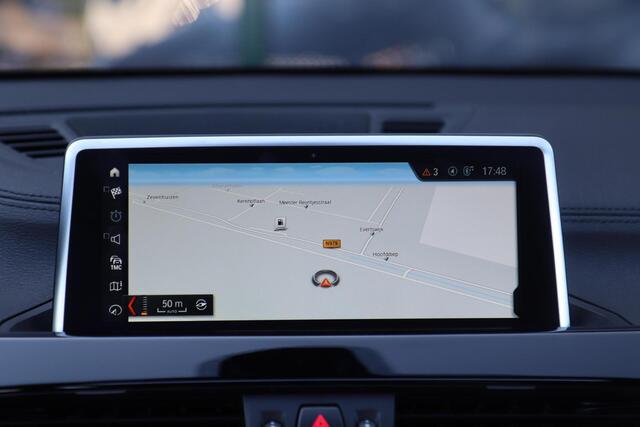 BMW X2 sDrive20i 192PK M-Sport ? | Pano ? | HUD ? | Leder ? | Navi ? | Sfeer ?