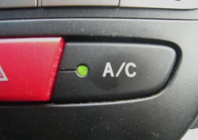 Toyota Aygo 1.0 VVT-i Comfort 5 Drs . Airco . Elec ramen . enz