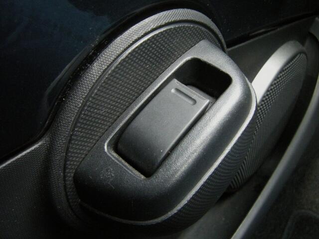 Toyota Aygo 1.0 VVT-i Comfort 5 Drs . Airco . Elec ramen . enz
