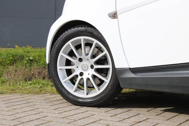 Smart Fortwo coup� 1.0 mhd Automaat Leder