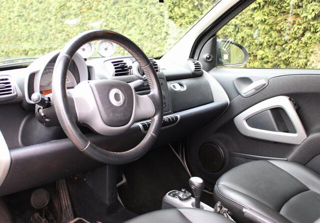 Smart Fortwo coup� 1.0 mhd Automaat Leder