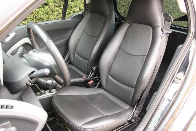 Smart Fortwo coup� 1.0 mhd Automaat Leder