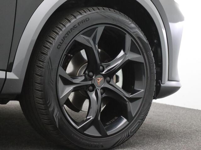 Cupra Formentor 1.4 e-Hybrid Business 204PK DSG Panoramadak, Achteruitrijcamera, Keyless, Side assist, Alarm, 19'' lichtmetaal, Elek. achterklep