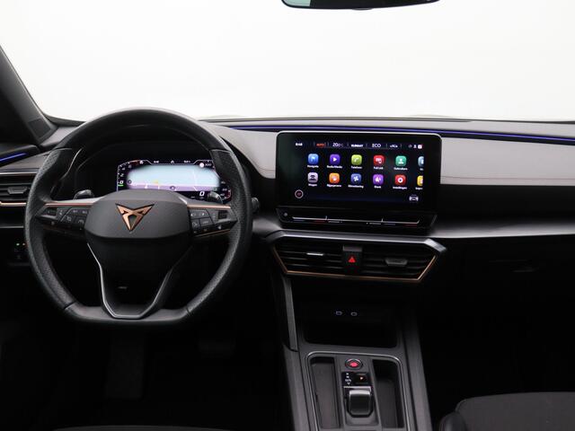 Cupra Formentor 1.4 e-Hybrid Business 204PK DSG Panoramadak, Achteruitrijcamera, Keyless, Side assist, Alarm, 19'' lichtmetaal, Elek. achterklep