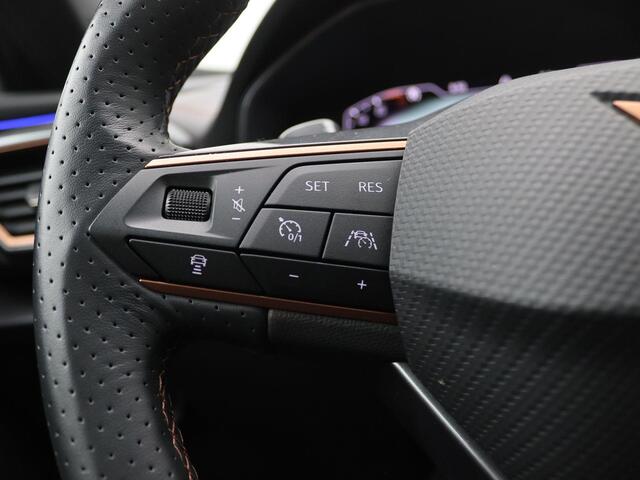 Cupra Formentor 1.4 e-Hybrid Business 204PK DSG Panoramadak, Achteruitrijcamera, Keyless, Side assist, Alarm, 19'' lichtmetaal, Elek. achterklep