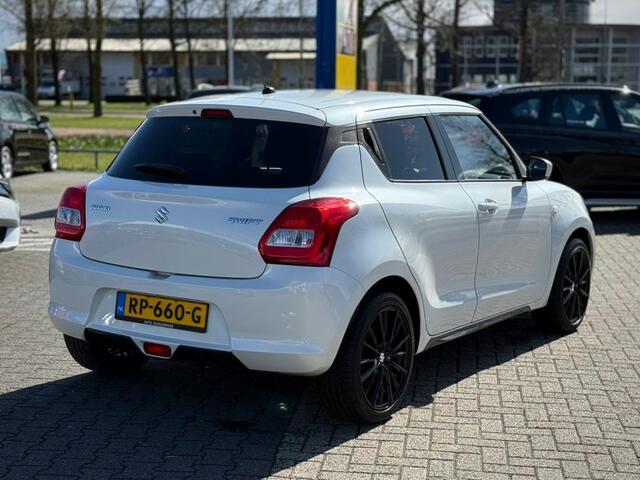 Suzuki Swift 1.2 CARBON EDITION 17 INCH SELECT CRUISECONTROL CARPLAY
