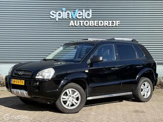 HYUNDAI TUCSON 2.0i Dynamic Cross - Trekhaak - Cruise - Nap -