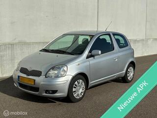 Toyota Yaris 1.3 VVT-i AIRCO 3-DEURS VOLLEDIG ONDERHOUD