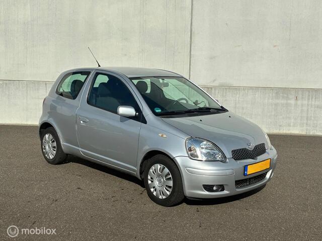 Toyota Yaris 1.3 VVT-i AIRCO 3-DEURS VOLLEDIG ONDERHOUD