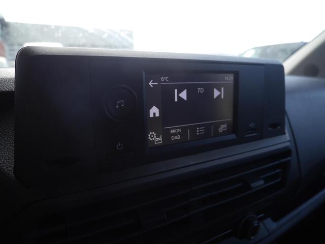 Opel Vivaro 2.0 Diesel 145 L3 | Lage km.stand | 3 Zits Parkeersensoren achter | Regensensor | Achterdeuren met ramen | Airco | Digtitaal instrumentenpaneel
