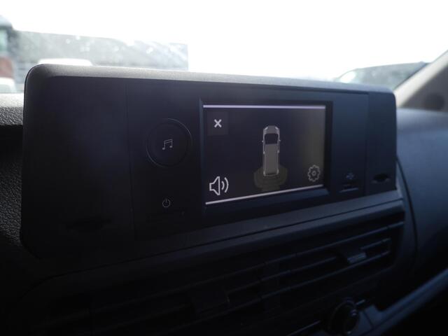 Opel Vivaro 2.0 Diesel 145 L3 | Lage km.stand | 3 Zits Parkeersensoren achter | Regensensor | Achterdeuren met ramen | Airco | Digtitaal instrumentenpaneel
