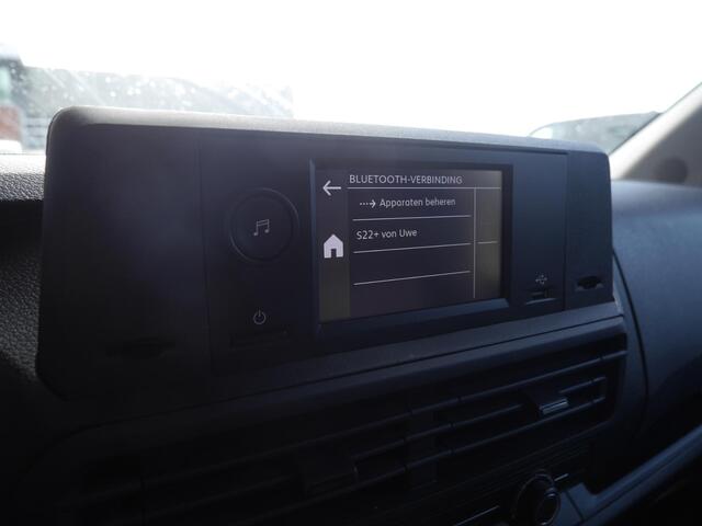 Opel Vivaro 2.0 Diesel 145 L3 | Lage km.stand | 3 Zits Parkeersensoren achter | Regensensor | Achterdeuren met ramen | Airco | Digtitaal instrumentenpaneel