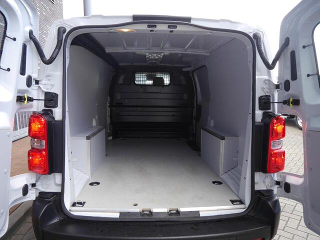 Opel Vivaro 2.0 Diesel 145 L3 | Lage km.stand | 3 Zits Parkeersensoren achter | Regensensor | Achterdeuren met ramen | Airco | Digtitaal instrumentenpaneel