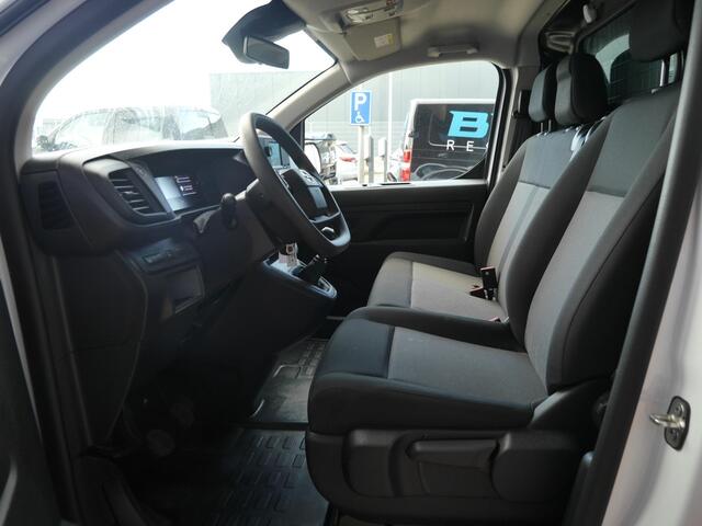 Opel Vivaro 2.0 Diesel 145 L3 | Lage km.stand | 3 Zits Parkeersensoren achter | Regensensor | Achterdeuren met ramen | Airco | Digtitaal instrumentenpaneel