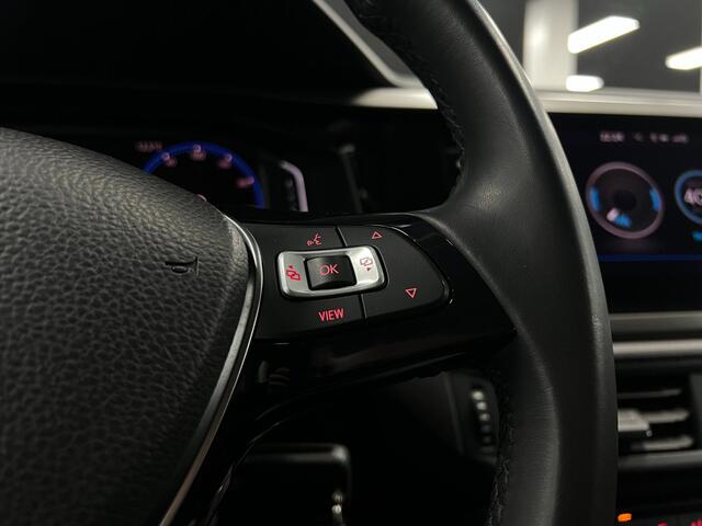 Volkswagen Polo 1.0 Business | Clima | PDC | Led | Carplay |