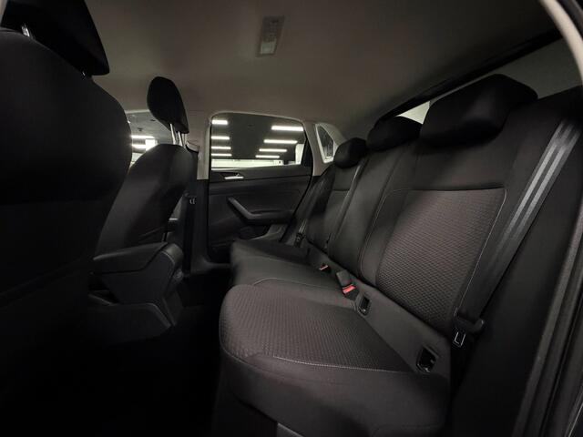 Volkswagen Polo 1.0 Business | Clima | PDC | Led | Carplay |