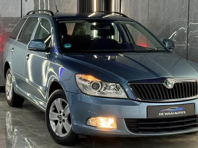 Skoda Octavia Combi 1.4 TSI Ambition Business Line Xenon | Park Sensor | Navi | Trekhaak | Nap | Boekjes