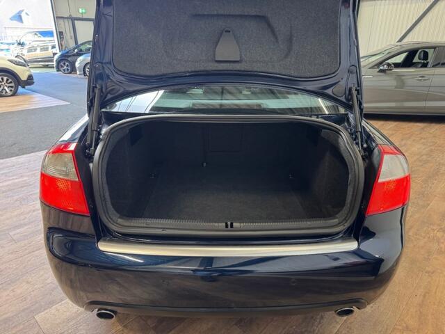 Audi A4 Avant 4.2 V8 quattro S4