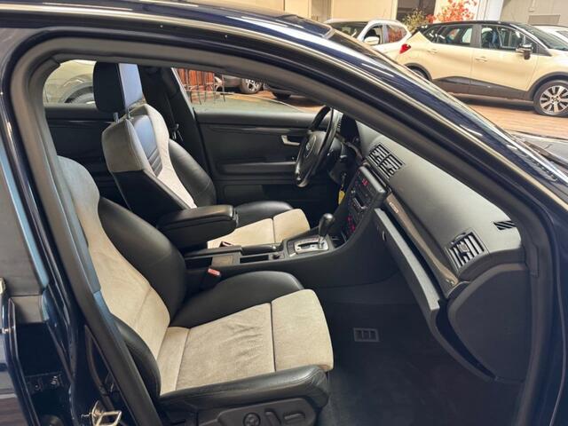 Audi A4 Avant 4.2 V8 quattro S4