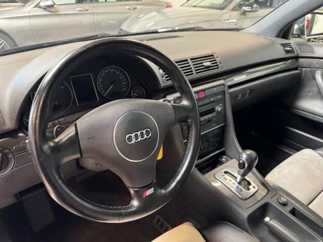 Audi A4 Avant 4.2 V8 quattro S4