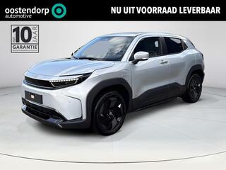 TOYOTA URBAN CRUISER Dynamic 61 kWh **SPLENDID SILVER/ NIEUWE AUTO/ DIRECT LVERBAAR**