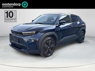 TOYOTA URBAN CRUISER Executive 61 kWh **CELESTIAL BLUE/ NIEUWE AUTO**