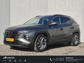 HYUNDAI TUCSON 1.6 T-GDI MHEV Comfort Smart Handgeschakeld / Fabrieksgarantie tot 01-2027 / Dealer onderhouden / Elektrische klep / Stuur- en stoelverwarming / Apple Carplay Android / Navigatie / Trekgewicht 1.650 kg / Achteruitrijcamera / Draadloze telefoon lader / Cru