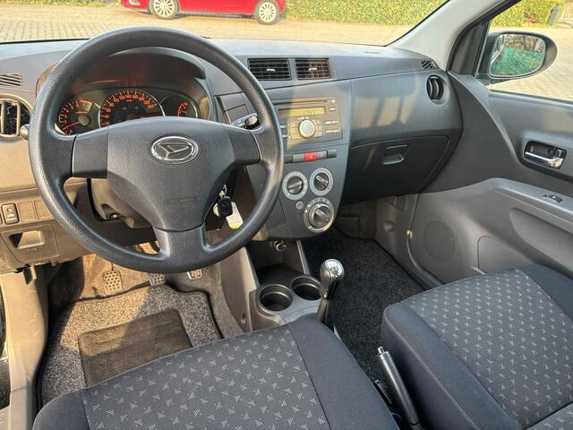 Daihatsu Cuore 1.0 Premium | Airco | Elektrische ramen | Spoiler |