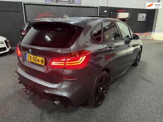 BMW 2-SERIE Active Tourer 220i High Executive