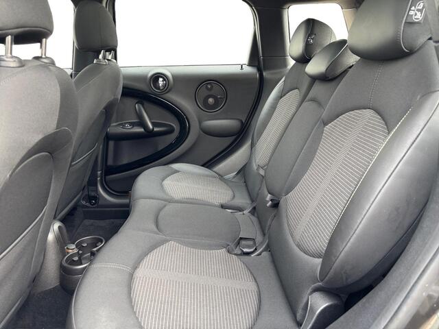 Mini Countryman 1.6 John Cooper Works ALL4 Chili | Pano-dak | Navigatie | 18 Inch | Sportstoelen | Stoel- voorruitverw. |