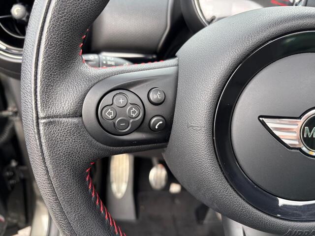 Mini Countryman 1.6 John Cooper Works ALL4 Chili | Pano-dak | Navigatie | 18 Inch | Sportstoelen | Stoel- voorruitverw. |