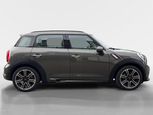 Mini Countryman 1.6 John Cooper Works ALL4 Chili | Pano-dak | Navigatie | 18 Inch | Sportstoelen | Stoel- voorruitverw. |