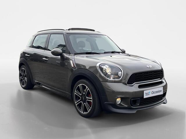 Mini Countryman 1.6 John Cooper Works ALL4 Chili | Pano-dak | Navigatie | 18 Inch | Sportstoelen | Stoel- voorruitverw. |
