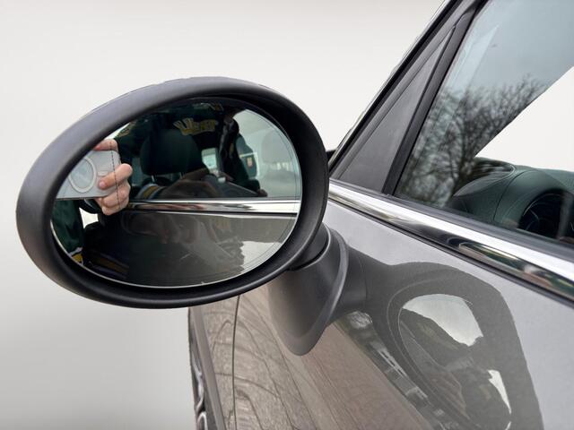 Mini Countryman 1.6 John Cooper Works ALL4 Chili | Pano-dak | Navigatie | 18 Inch | Sportstoelen | Stoel- voorruitverw. |