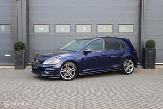 VOLKSWAGEN GOLF 1.5 TSI Highline Business R|PANO|Massage|ACC|NAP
