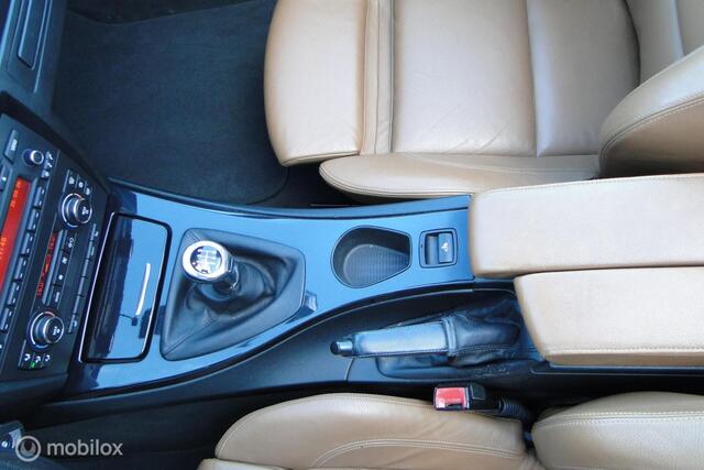 BMW 3-Serie Cabrio 320i High Ex, benzine, schakel, 157541 km