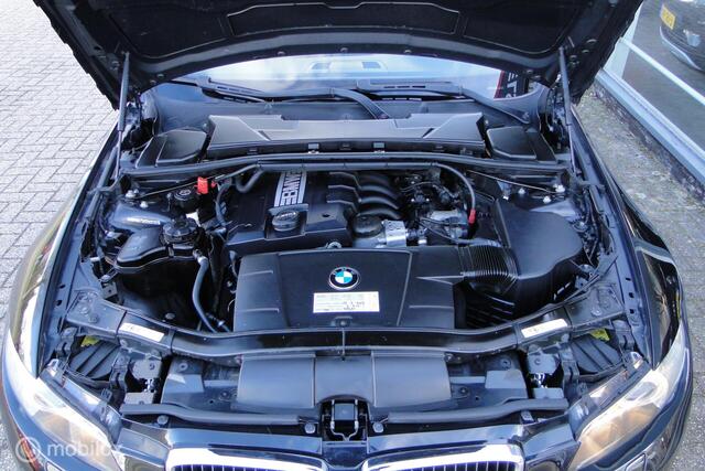 BMW 3-Serie Cabrio 320i High Ex, benzine, schakel, 157541 km