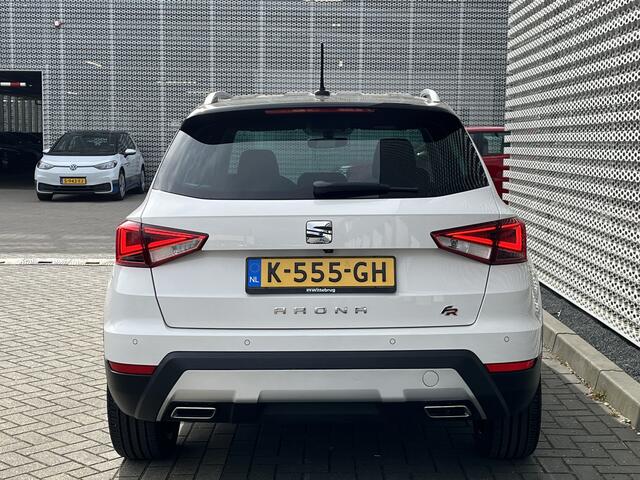 Seat Arona 1.0 TSI FR / Digitaal dashboard / Navigatie / App connect / Camera / Parkeersensoren V+A /