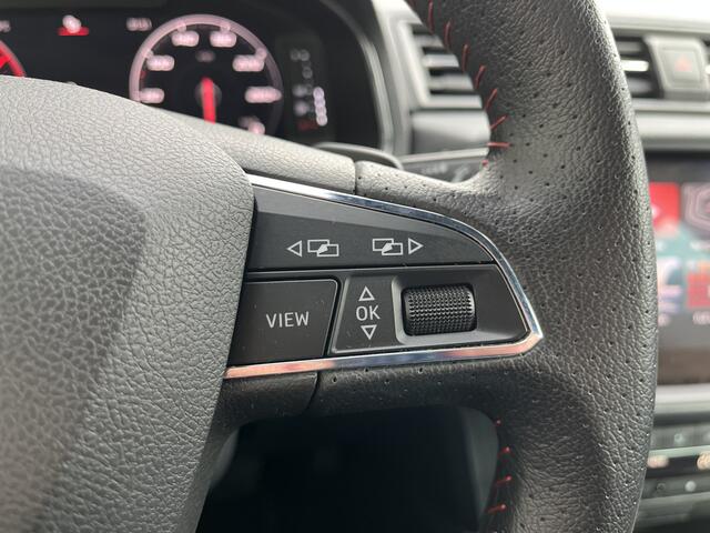 Seat Arona 1.0 TSI FR / Digitaal dashboard / Navigatie / App connect / Camera / Parkeersensoren V+A /