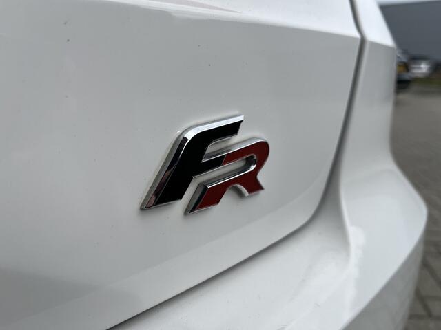 Seat Arona 1.0 TSI FR / Digitaal dashboard / Navigatie / App connect / Camera / Parkeersensoren V+A /