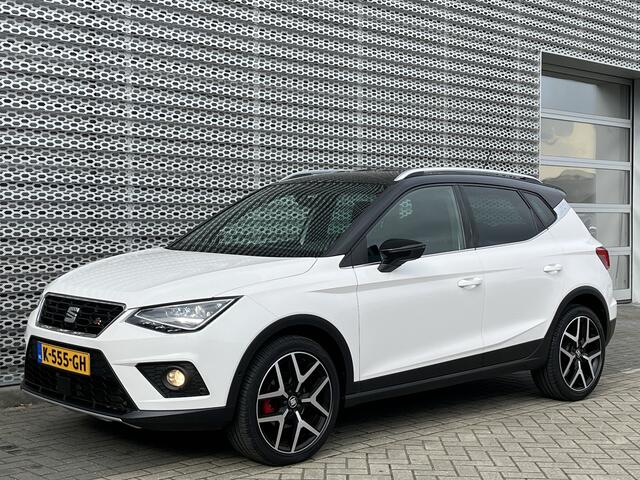 Seat Arona 1.0 TSI FR / Digitaal dashboard / Navigatie / App connect / Camera / Parkeersensoren V+A /