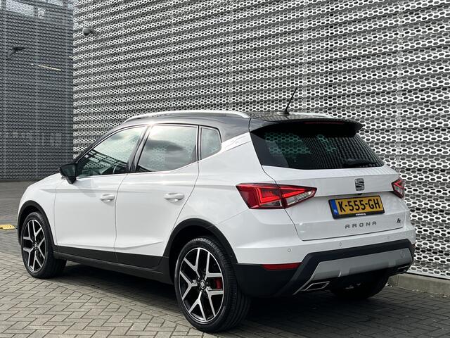 Seat Arona 1.0 TSI FR / Digitaal dashboard / Navigatie / App connect / Camera / Parkeersensoren V+A /