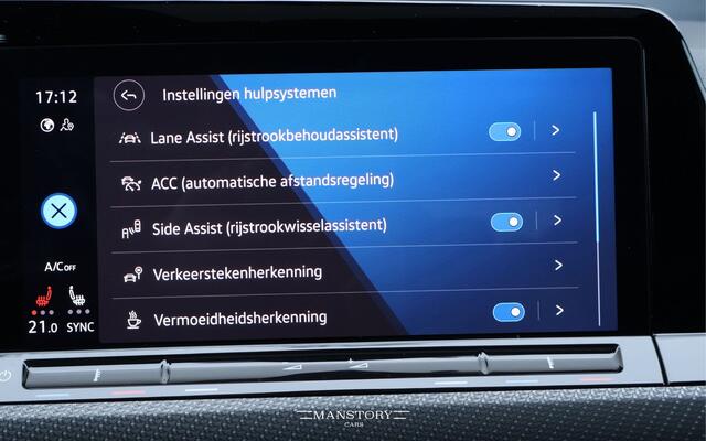Volkswagen Golf 1.5 eTSI R-line |Pano | Automaat | Stoelver
