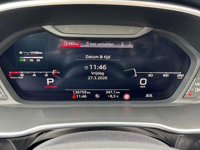 Audi Q3 35 TFSI S Line Edition  Panorama  Trekhaak  Stoelverwarming  Camera 