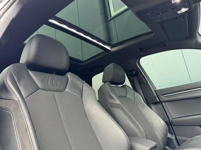 Audi Q3 35 TFSI S Line Edition  Panorama  Trekhaak  Stoelverwarming  Camera 