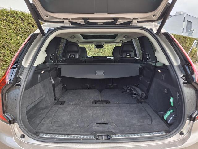 Volvo XC90 T8 Plug-in hybrid AWD Ultra Dark | Luchtvering | Bowers & Wilkins | Nappaleder met ventilatie & massage | Full Option |
