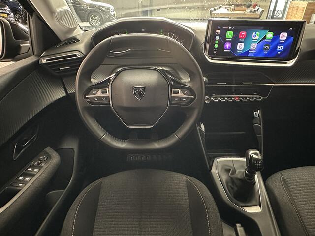 Peugeot 208 1.2 STYLE 100PK MODEL 2025 NAVIGATIE CRUISE CONTROL APPLE CARPLAY/ANDROID AIRCO BLUETOOTH TELEFOON RIJSTROOKSENSOREN PDC ZEER MOOI 