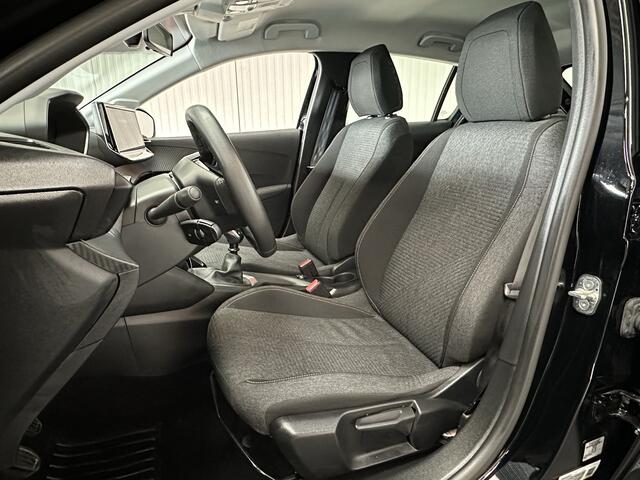 Peugeot 208 1.2 STYLE 100PK MODEL 2025 NAVIGATIE CRUISE CONTROL APPLE CARPLAY/ANDROID AIRCO BLUETOOTH TELEFOON RIJSTROOKSENSOREN PDC ZEER MOOI 