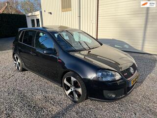 Volkswagen Golf V