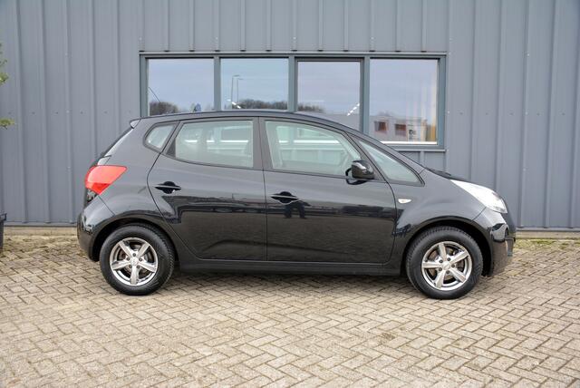 KIA Venga 1.4 CVVT Seven  Airco  Navi  Camera  Cruise  Trekhaak  Goed onderhouden  Nette auto